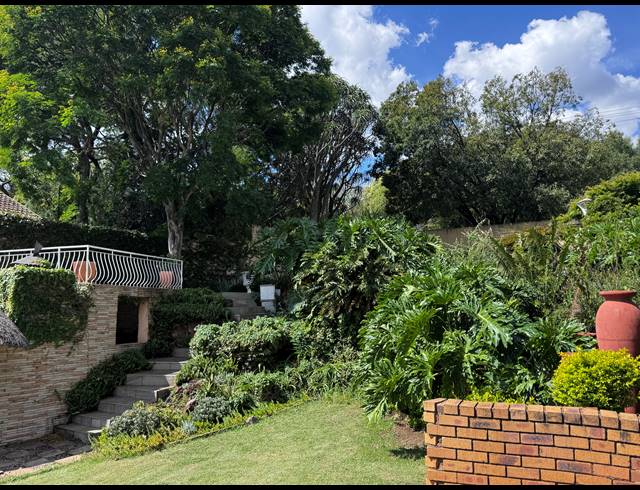 4 BEDROOM FREEHOLD FOR SALE IN WATERKLOOF RIDGE